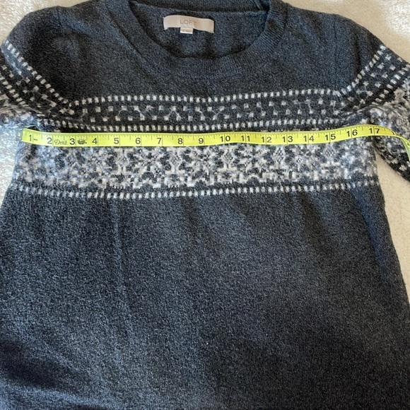 Loft Snowflake Pullover Top Small - Picture 3 of 7